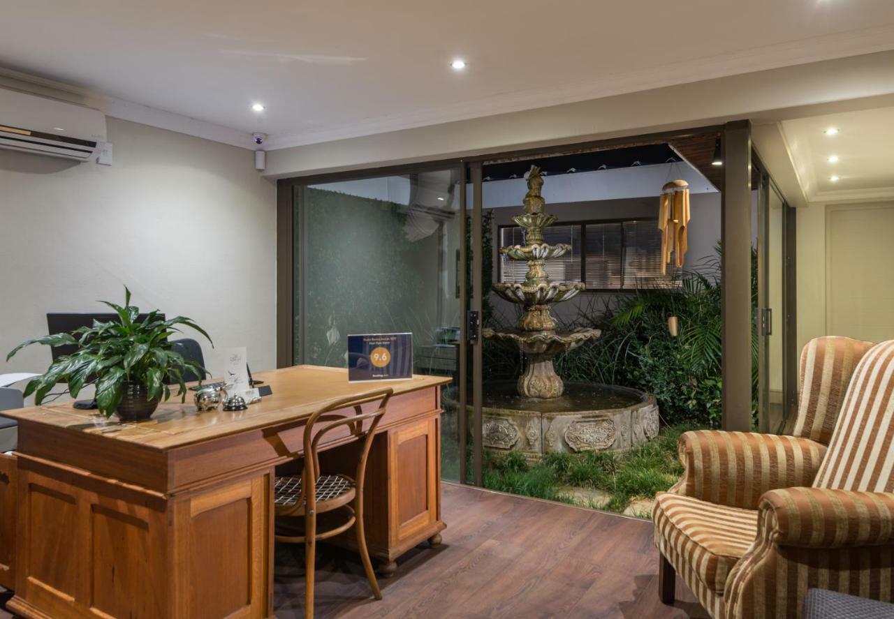 River Place Manor Upington Esterno foto